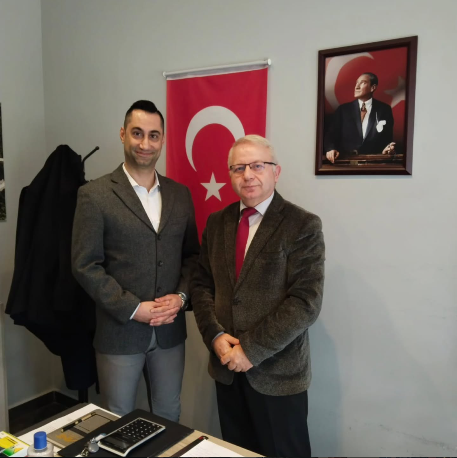 Site müdürü Sayın Fatih Köroğlu Bey sitesinde ziyaret edilmiştir.