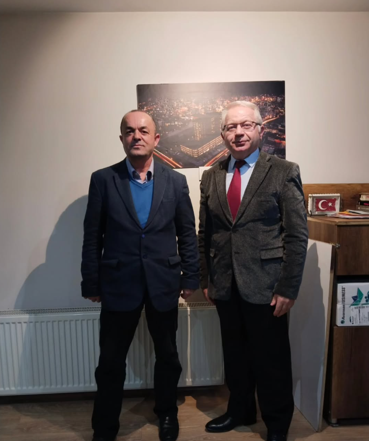 Site Müdürü Ümit Şencan Bey sitesinde ziyaret edilmiştir.